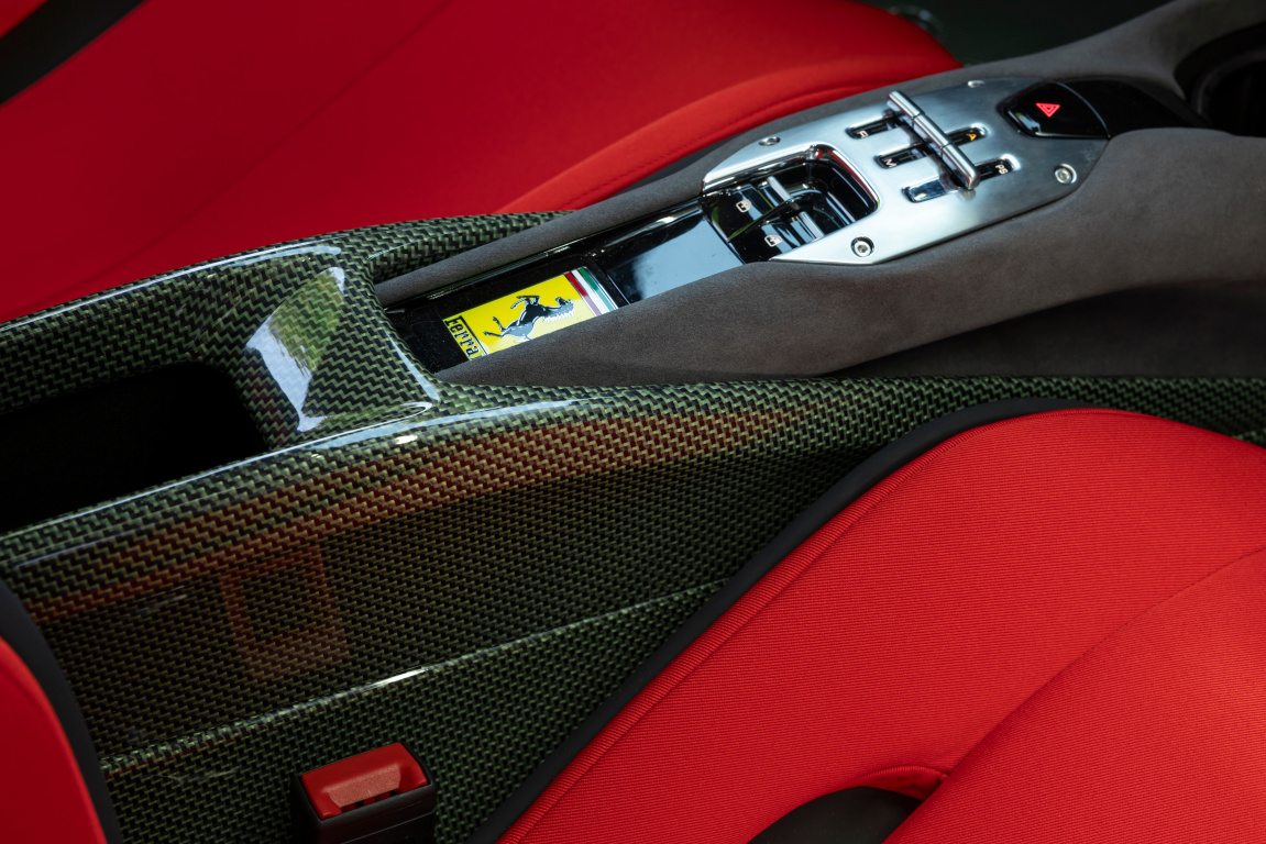 SMALL_Ferrari_SC40_INT__1_8767aa7a-4ad0-45f5-ad10-5e22ac03115e